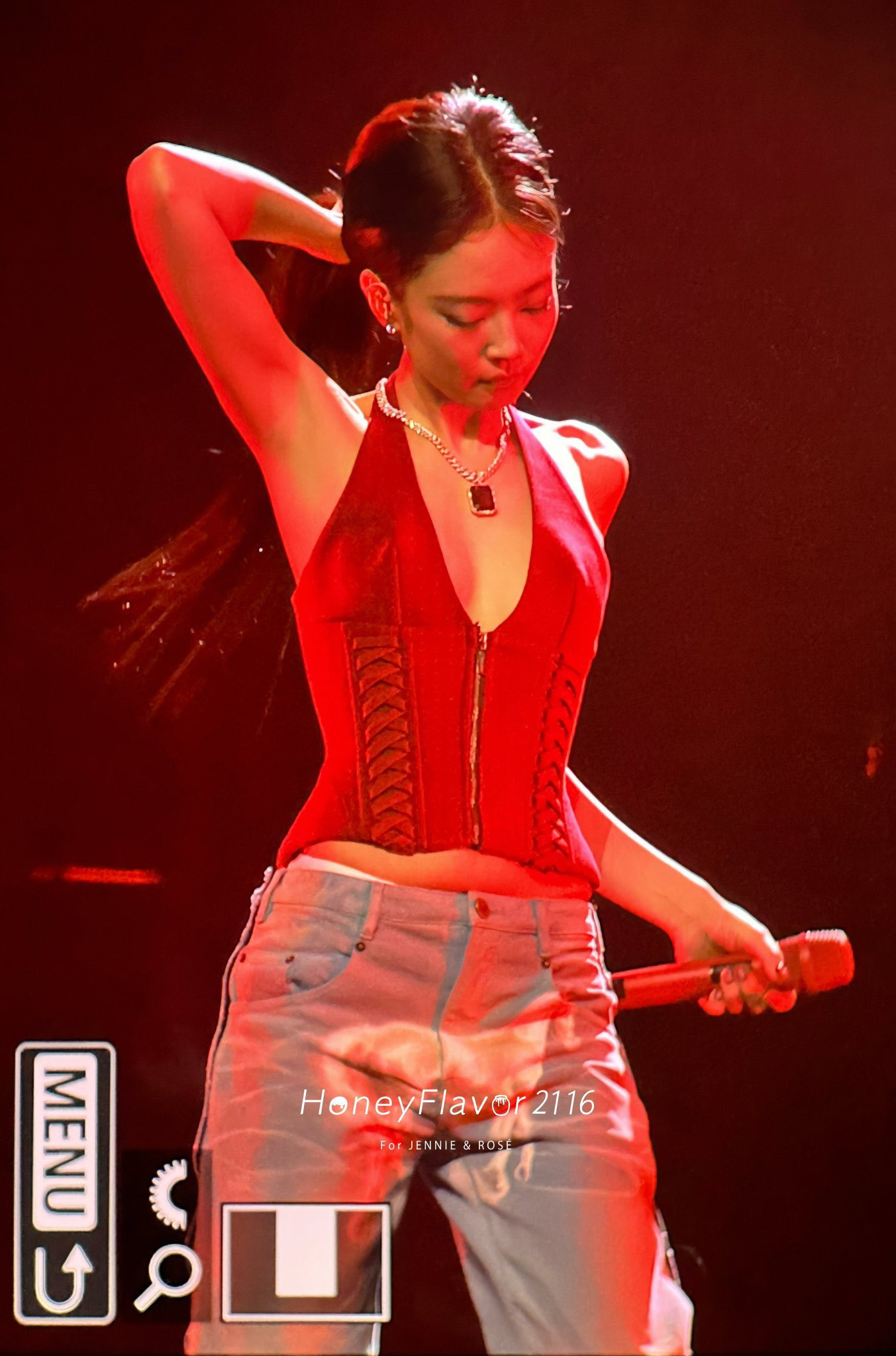 사이다 들이부은 가사에 제스처 하나하나 본새 난다는 제니 - with the IE 라이브 무대 영상 | 인스티즈