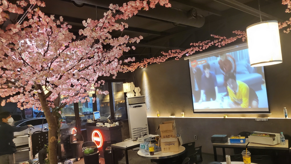 육꼬 이미지