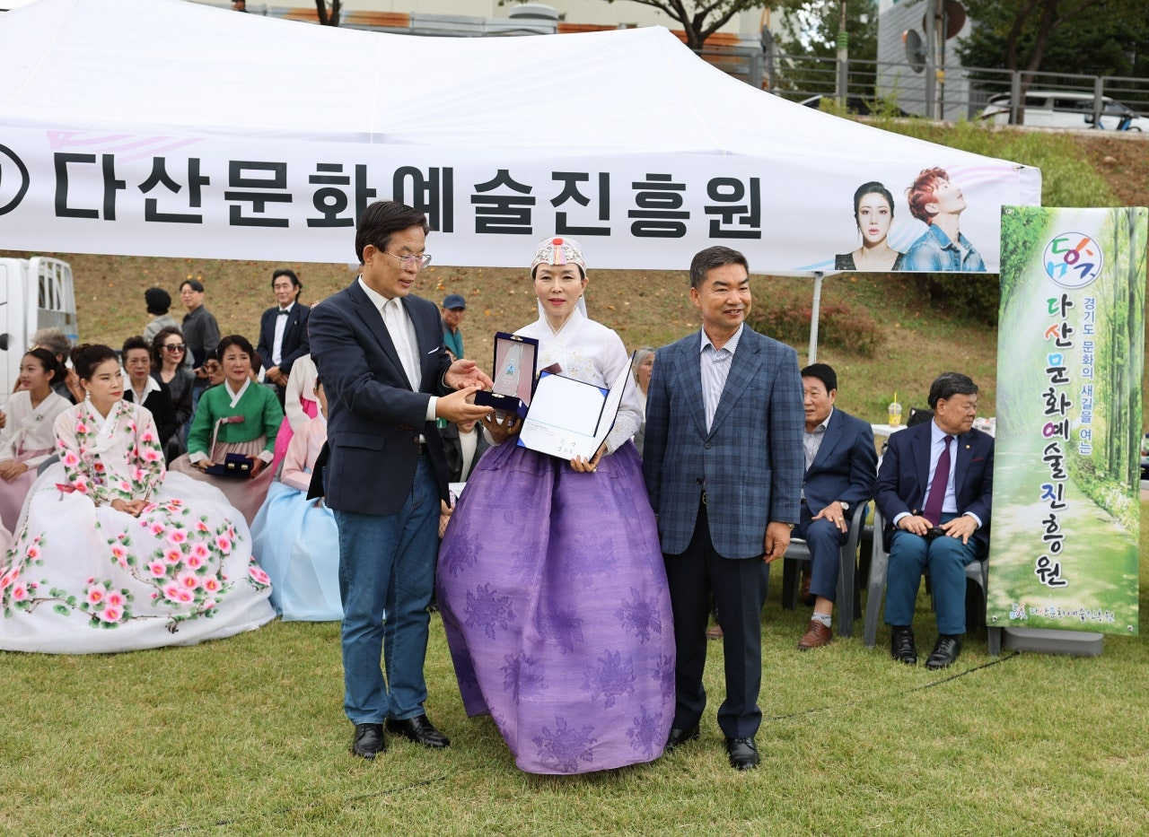 이시연한복 이미지