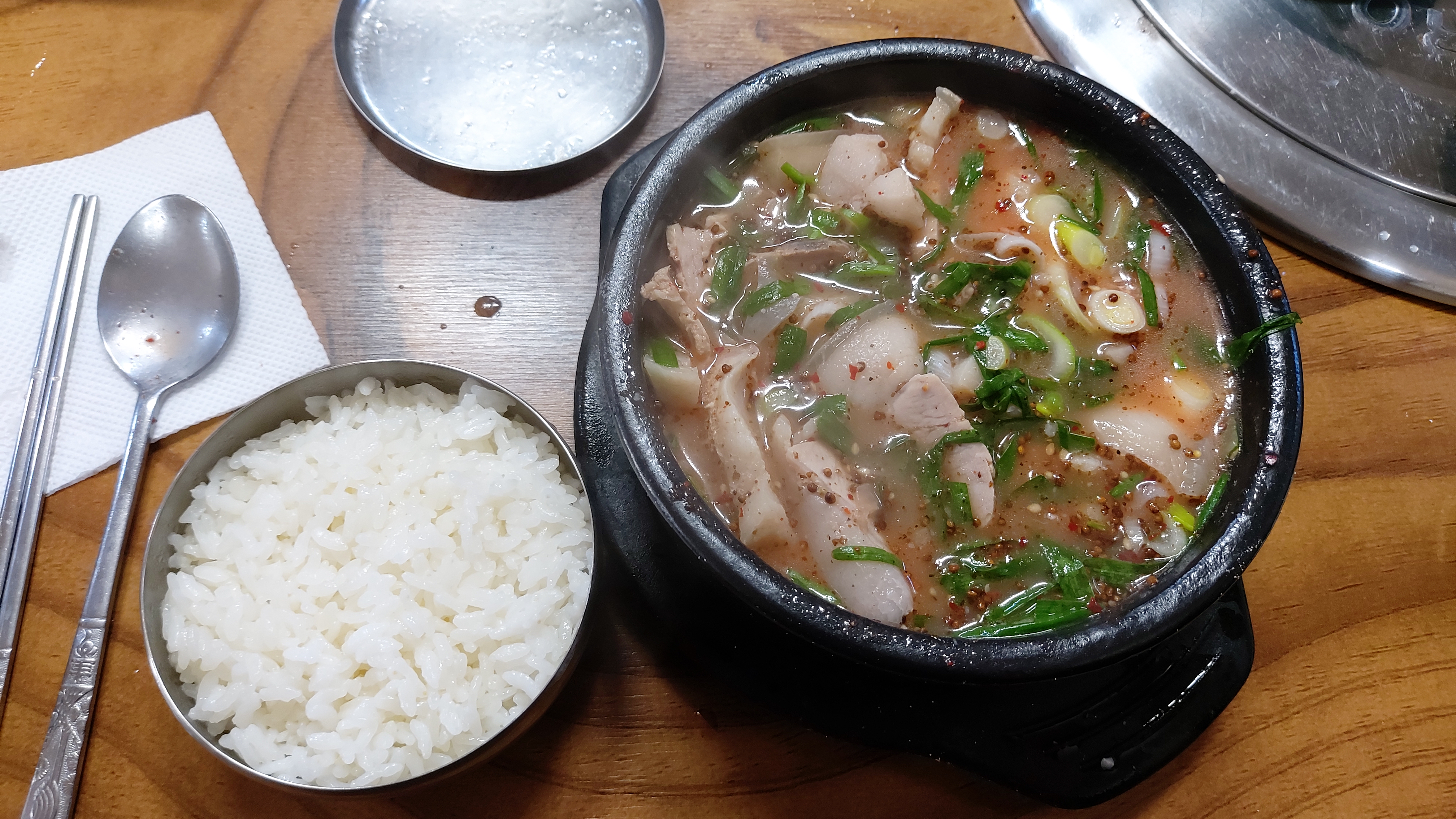 장터국밥 이미지