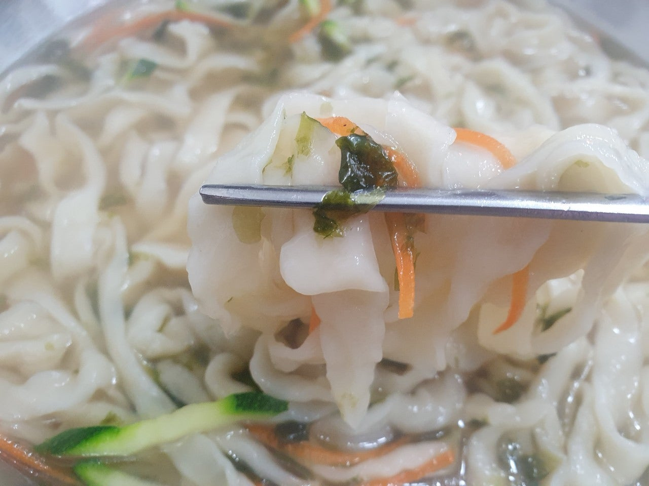 홍두깨칼국수 이미지