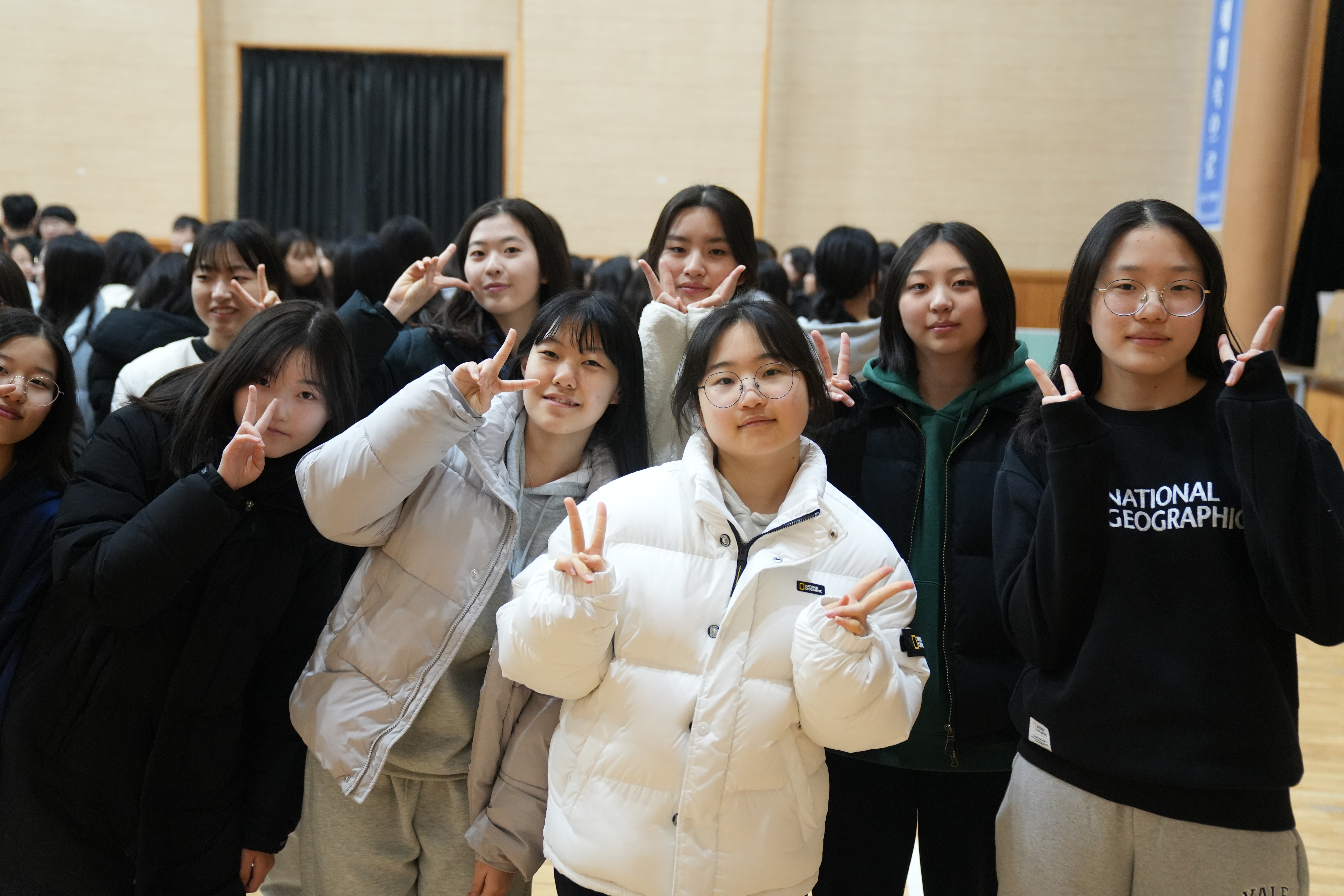 생활복 체육복 받았습니다. - 공지사항 - 남해해성고등학교 2024 신입생 생활복 체육복 받았습니다.
