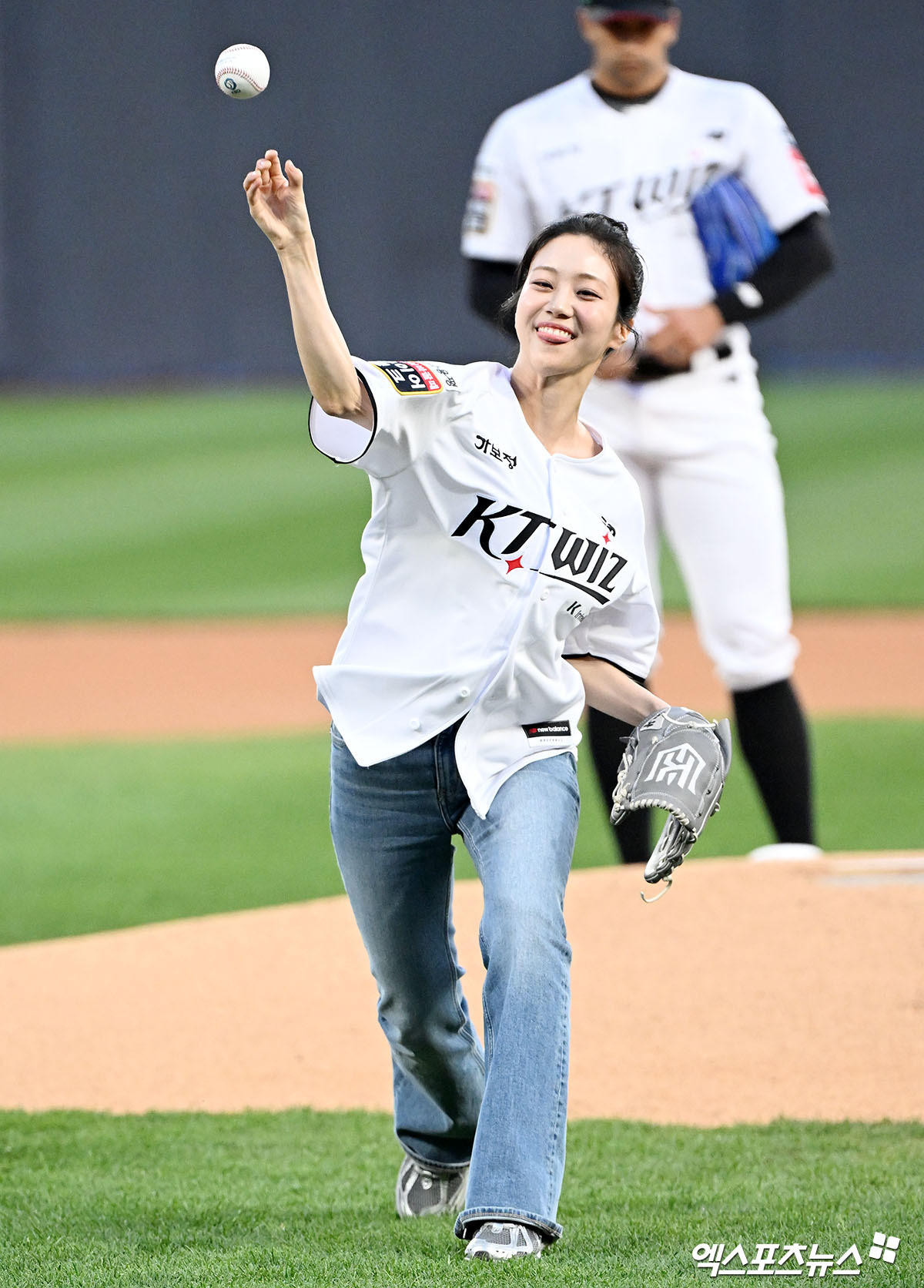 홍화연 이미지