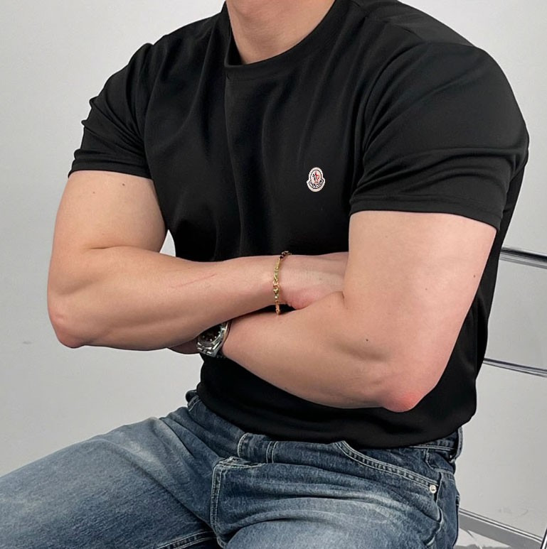 머슬핏 이미지