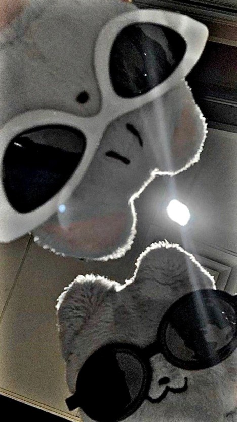 무채색 이미지
