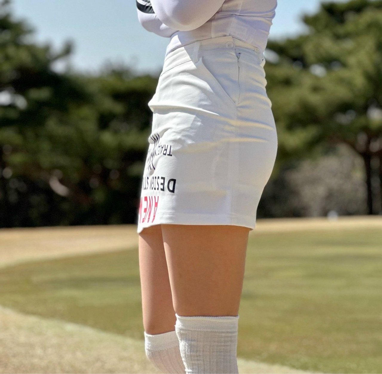 어뉴 이미지