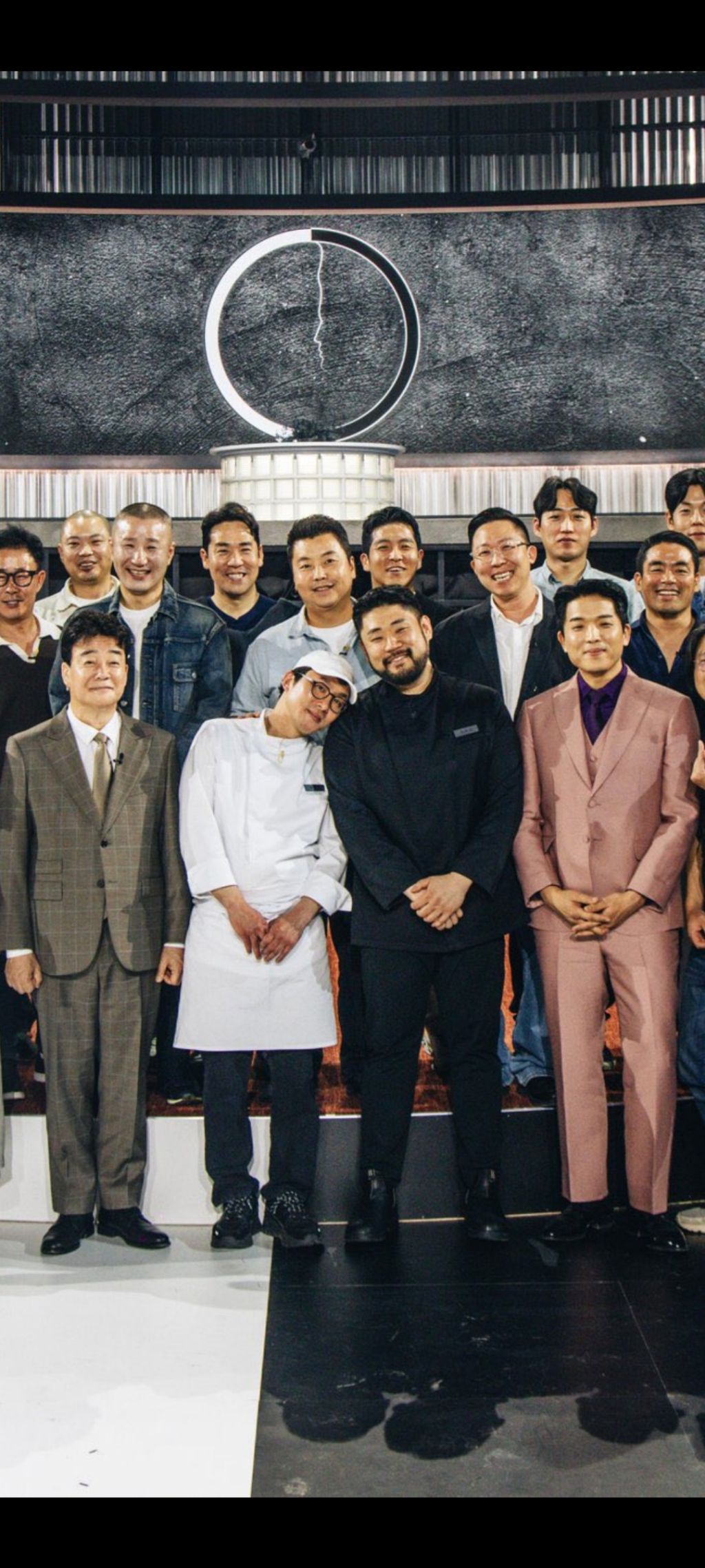 ((흑백2스포)) 혹시 가운데 두분이서 결혼하신건가요 | 인스티즈