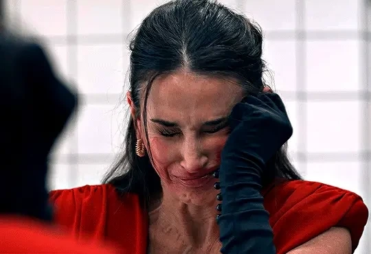 거침없는 각본과 충격적인 연출로 주목받고 있는 유럽 출신 여성 감독 3명.JPG | 인스티즈