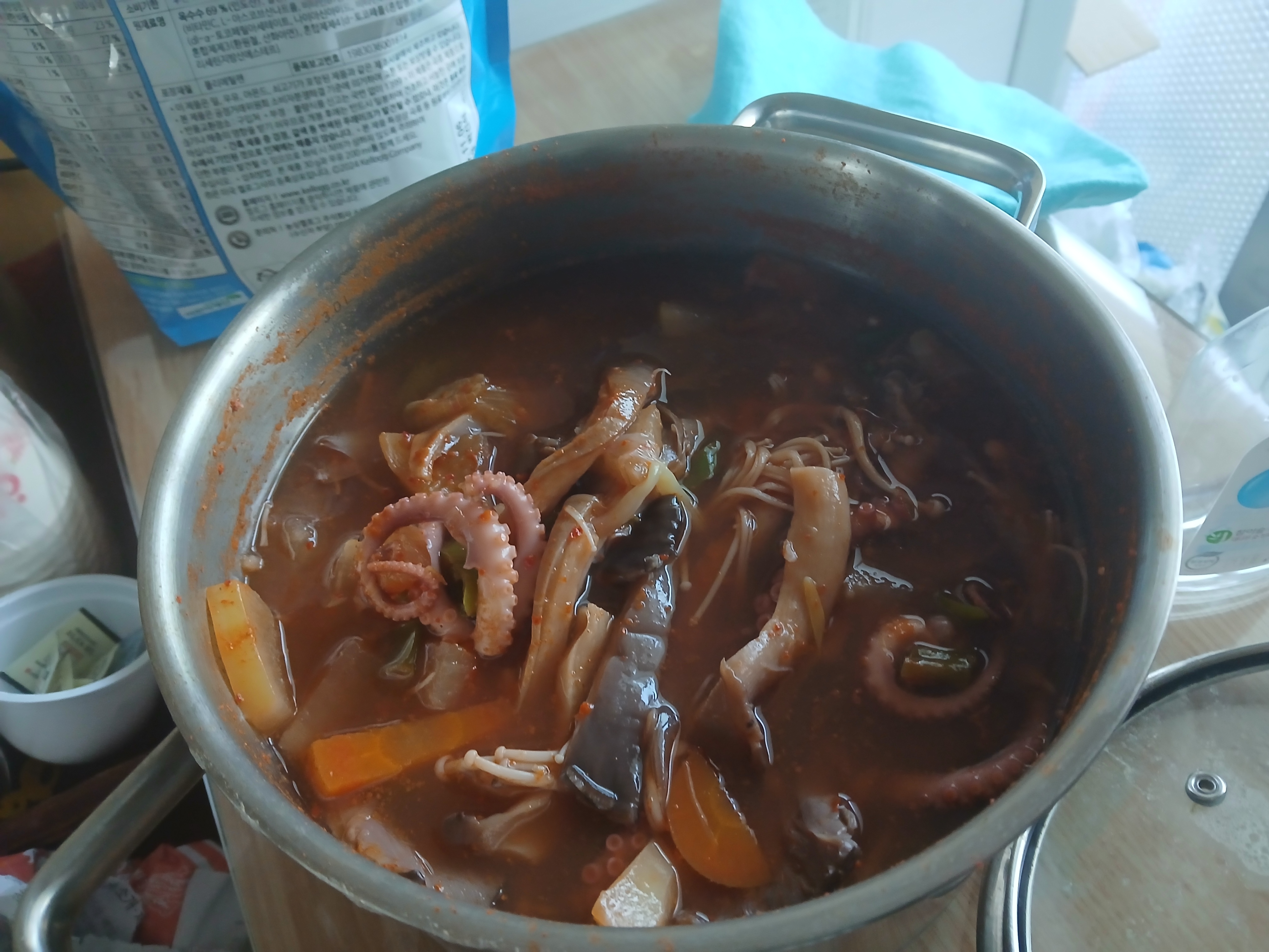 돼지랑낙지랑 이미지