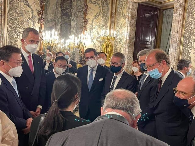 문 대통령과 스페인 기업 회장들 | 인스티즈