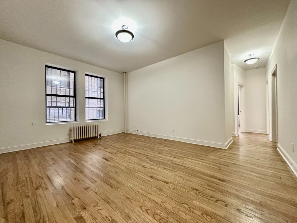 뉴욕 월세살이 간접 체험(최근 매물들) - 악플달면 쩌리쩌려버려 - ＊여성시대＊ 차분한 20대들의 알흠다운 공간