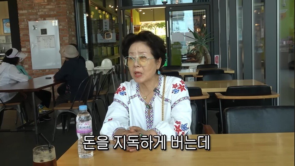 스테이크 드시러 아웃백에 가신 선우용녀 선생님의 인생론 | 인스티즈