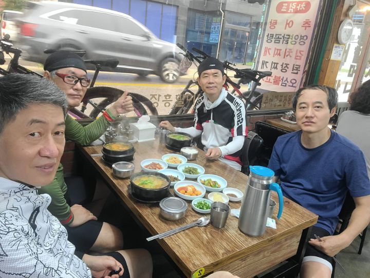 아지트볼링센타 이미지