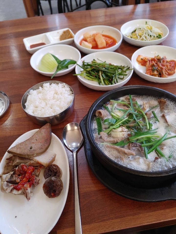우리동네국밥 이미지