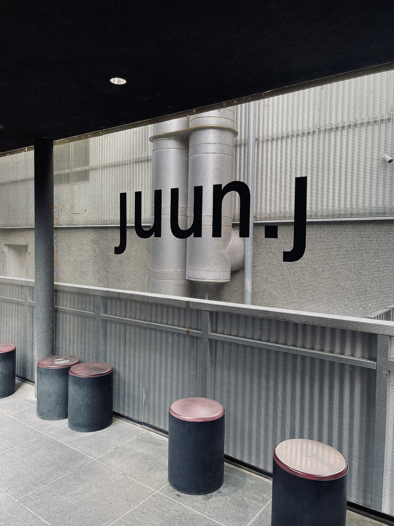 펠트 도산공원점 이미지