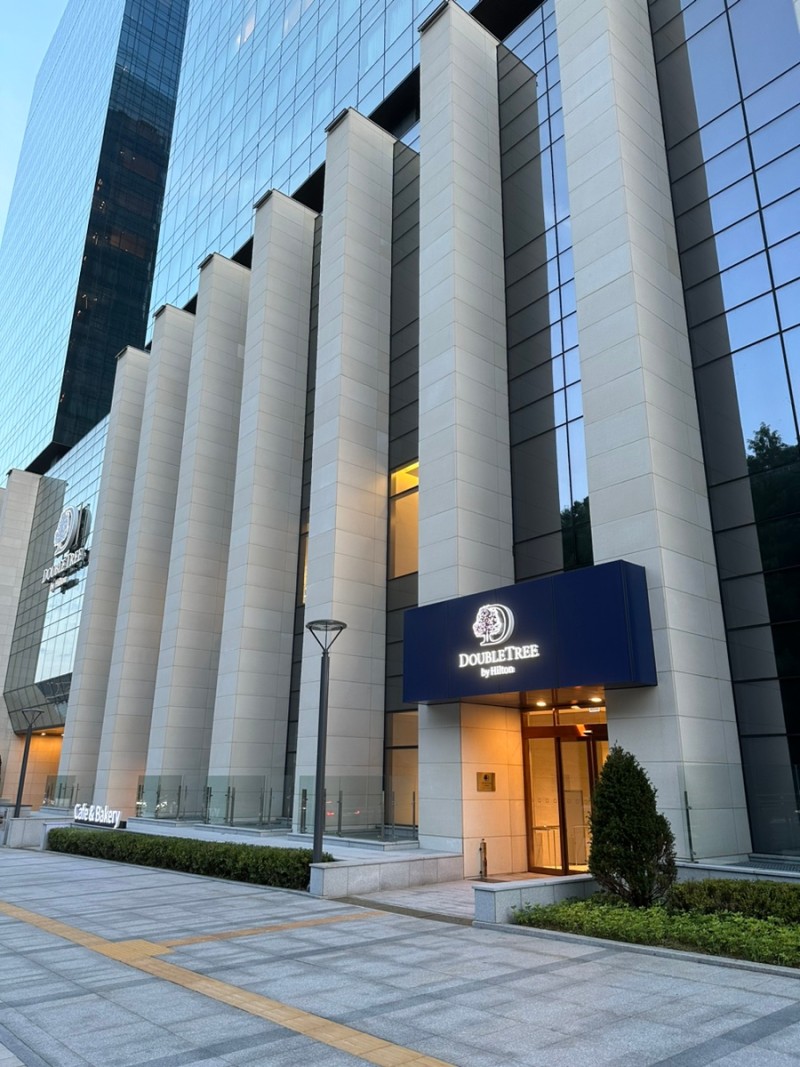 더블트리바이힐튼호텔 이미지