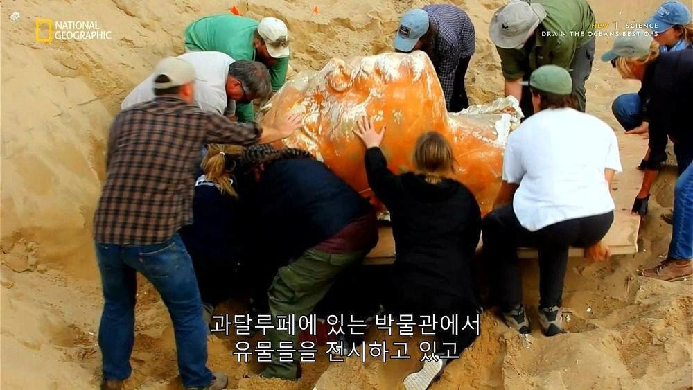 최근 사막에서 새롭게 발굴된 스핑크스 | 인스티즈