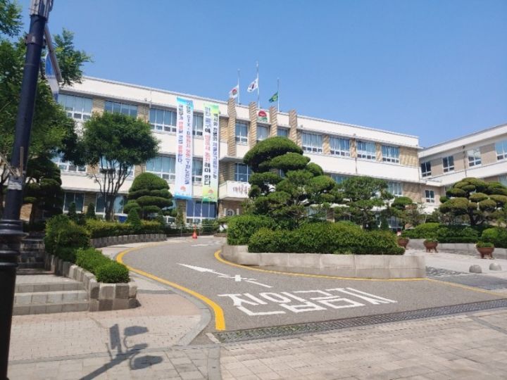 db29a933c3715746715ed4ca7595541998eea304