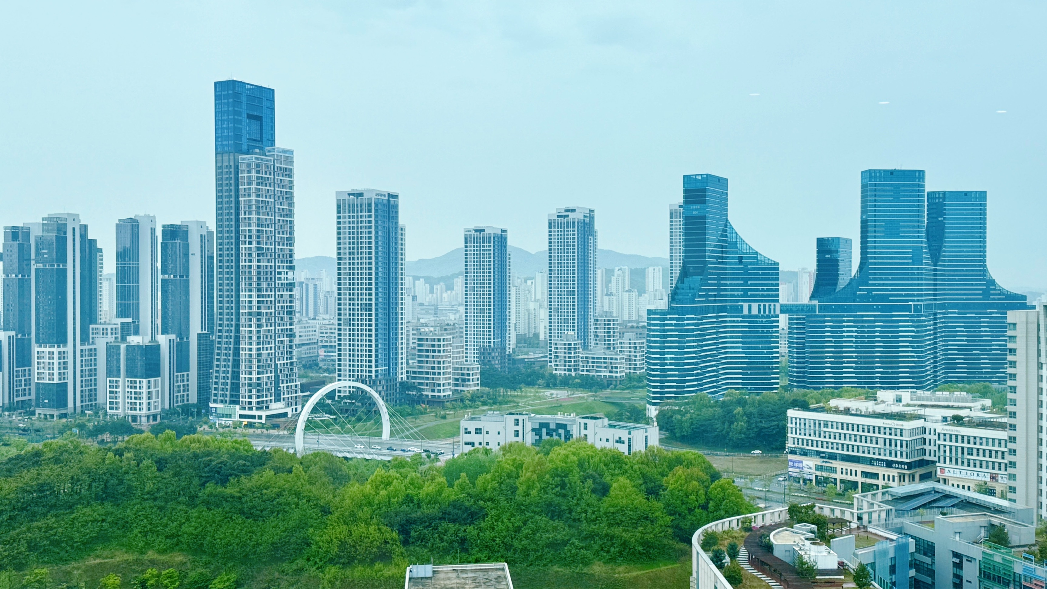 세종시 코트야드 호텔 뷰 - · 대전·세종·충청 - 스카이 스크래퍼스 (SKYSCRAPERS)