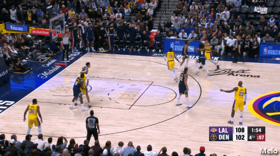 쐐기를 박는 르브론 원핸드덩크 .gif | 인스티즈