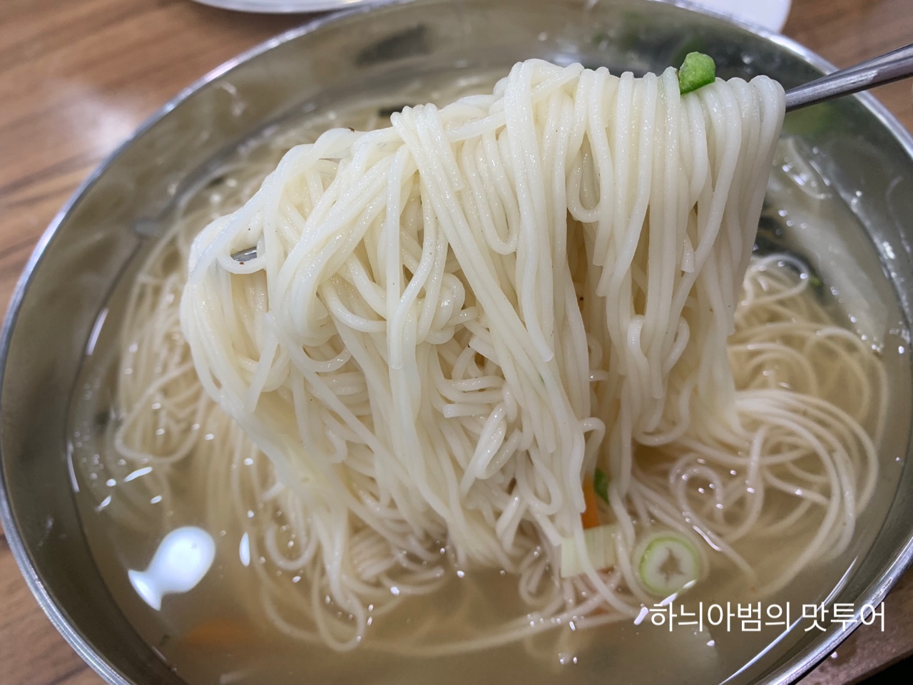 명품국수 이미지