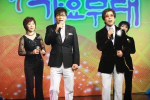 쨍하고해뜰날 이미지