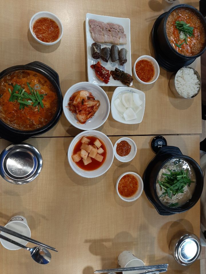 김둘레순대국 이미지