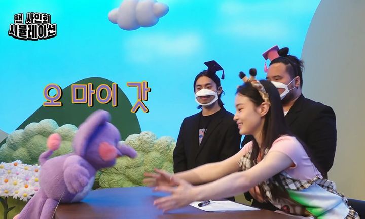 팬싸에 온 팬 저지하는 경호원과 광희.jpgif | 인스티즈