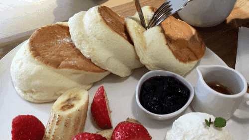 점심에 보는 수플레 팬케이크.gif | 인스티즈