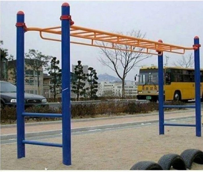 옛날 국민학교 운동장에 있던 살인 놀이기구들 | 인스티즈