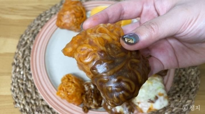 요즘 먹방 유튜버들 사이에서 핫하다는 메뉴...jpg | 인스티즈