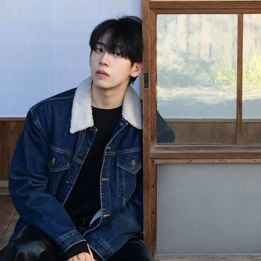 학창시절 안경쓴 남사친을 주의깊게 봐야하는 이유 | 인스티즈