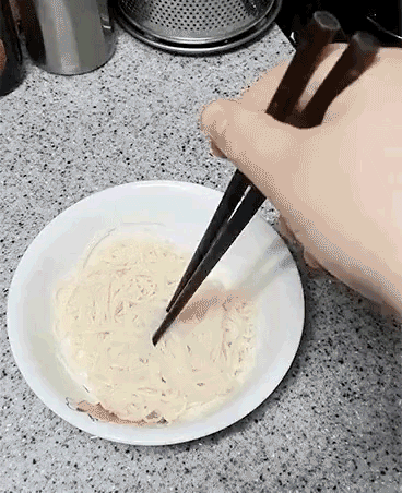 남편 친구가 놀란 젓가락질 | 인스티즈
