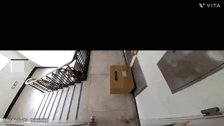 난리난 쿠팡 컴퓨터 배송.gif | 인스티즈