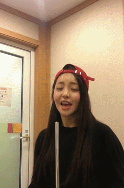 [브레이브걸스] 드럼치면서 롤린 부르는 꼬북좌.GIF | 인스티즈