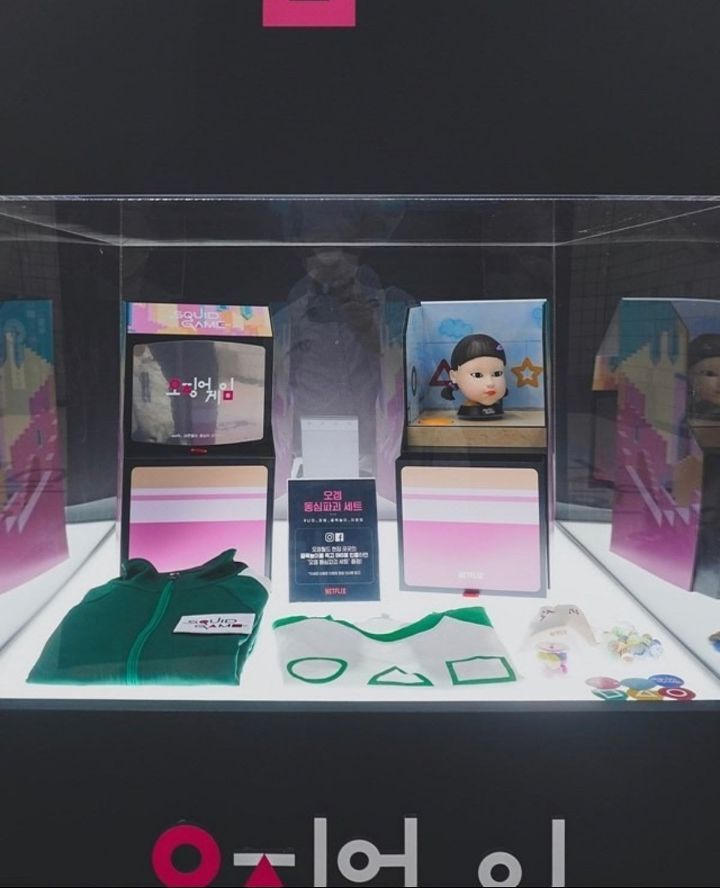 이태원역에 설치했던 오징어 게임 체험존...JPG | 인스티즈