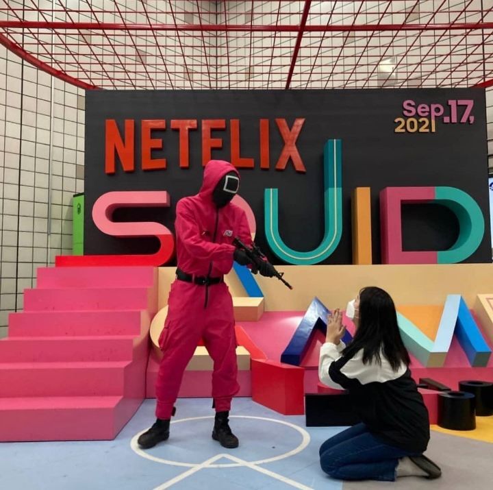 이태원역에 설치했던 오징어 게임 체험존...JPG | 인스티즈