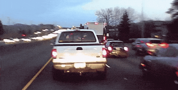 신나서 비켜줌.gif | 인스티즈