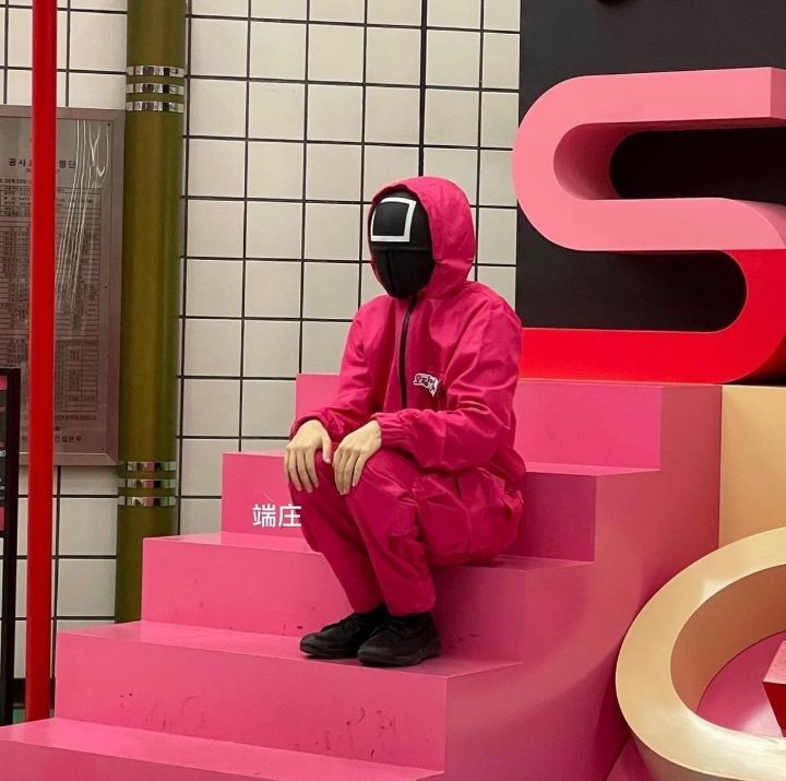 이태원역에 설치했던 오징어 게임 체험존...JPG | 인스티즈