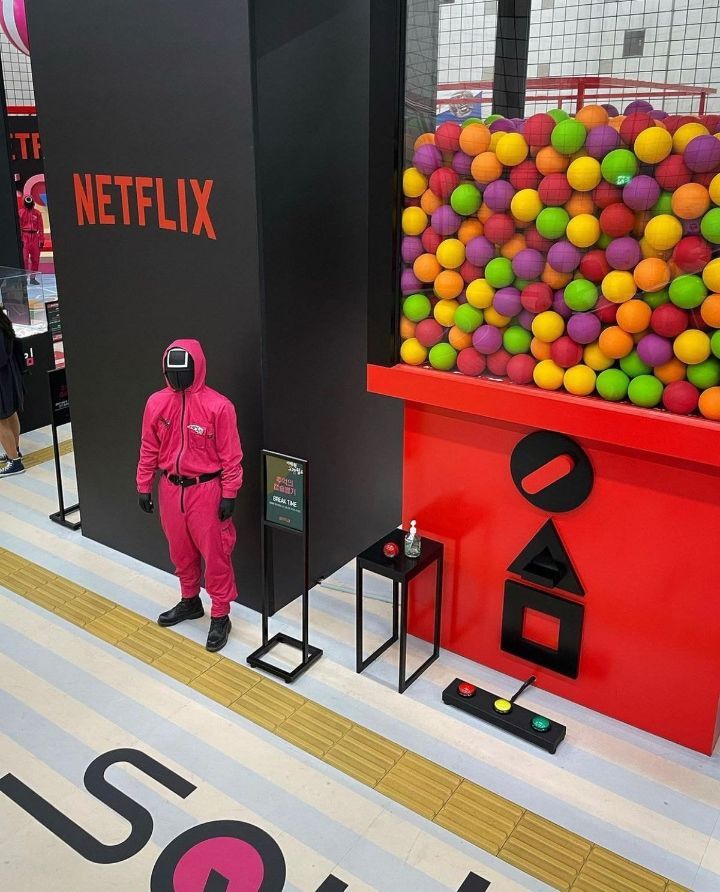 이태원역에 설치했던 오징어 게임 체험존...JPG | 인스티즈