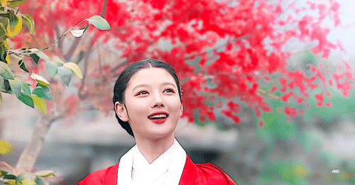 김유정 최근 얼굴.JPGIF | 인스티즈