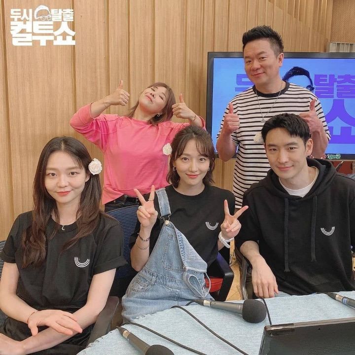 시청률 15% 공약 실행하는 모범택시 배우들 (현타와서 터진 이제훈과 꿋꿋한 이솜JPGIF | 인스티즈