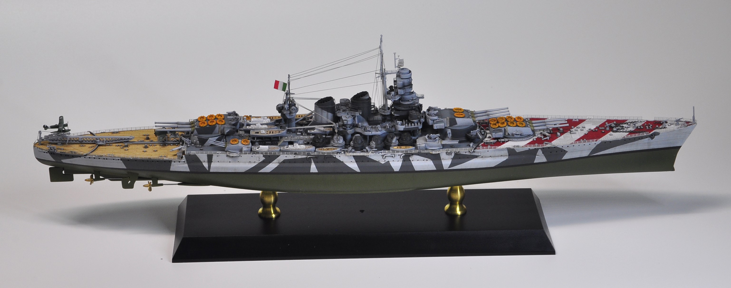 1/700 Italian Navy Battleship RN Roma 1943[Trumpeter