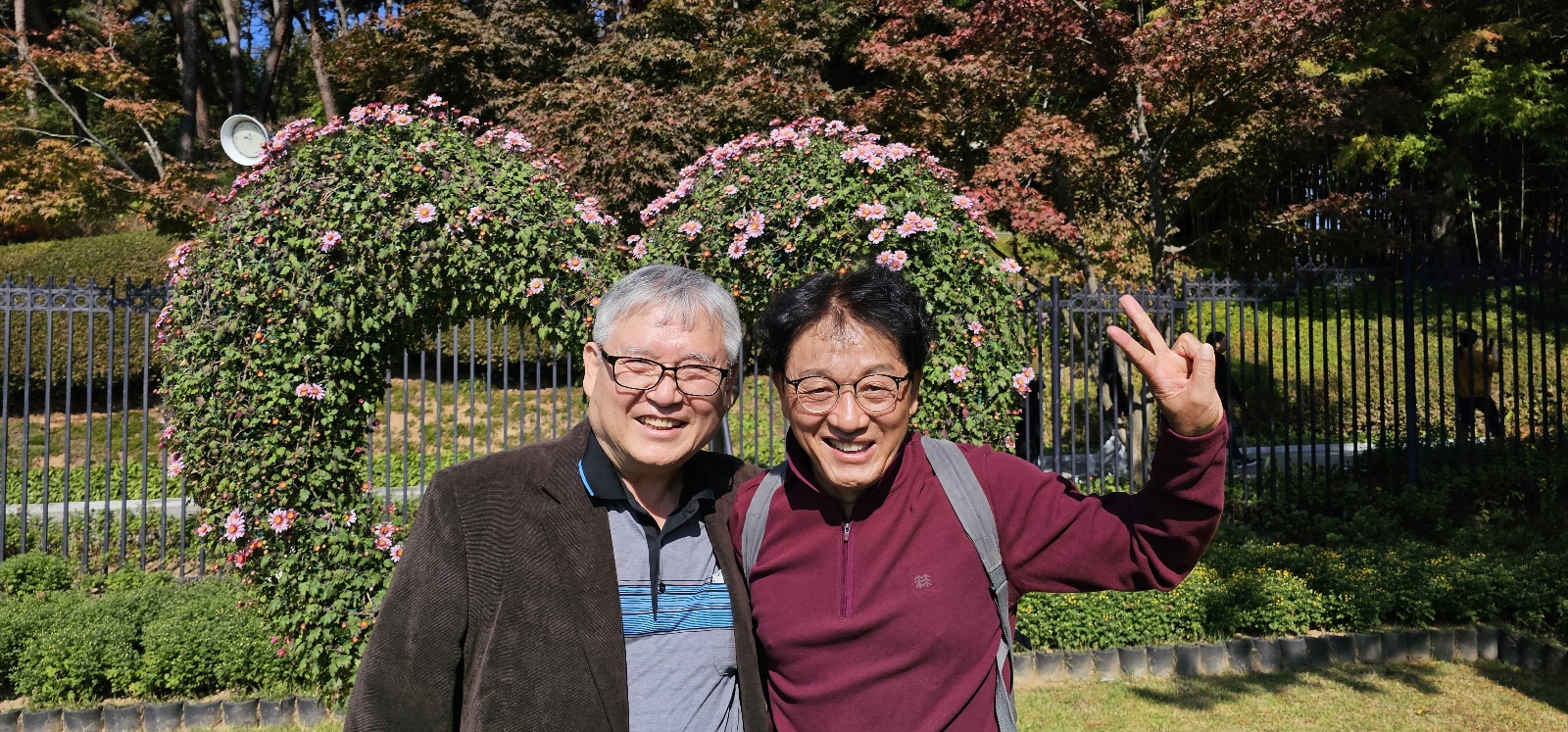 삼삼오오 이미지