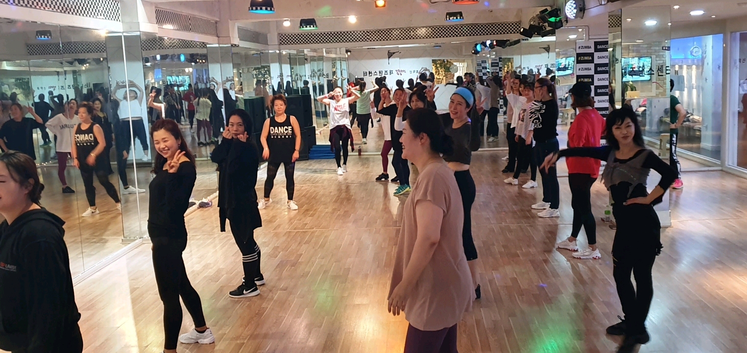 [서면줌바댄스]최덕신댄스 부산줌바댄스 부산댄스학원 서면댄스학원 오전9시반 줌바댄스 부분 수업영상!~^^ - ◆~ZUMBA 수업동영상... 