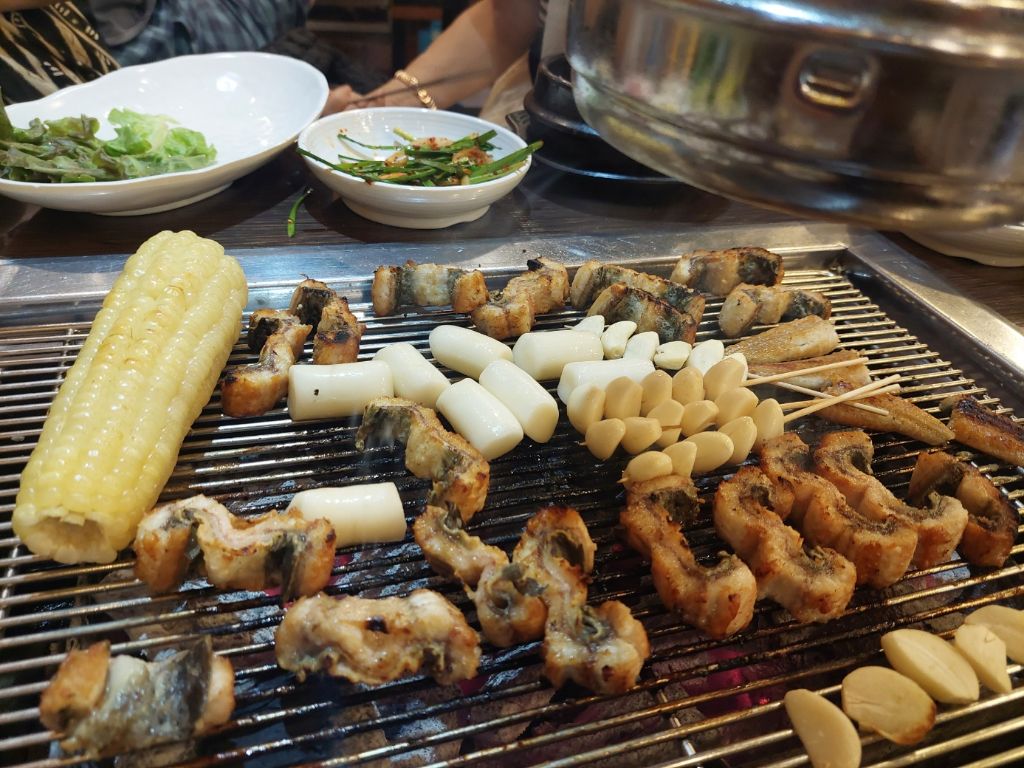 포퀸스 이미지