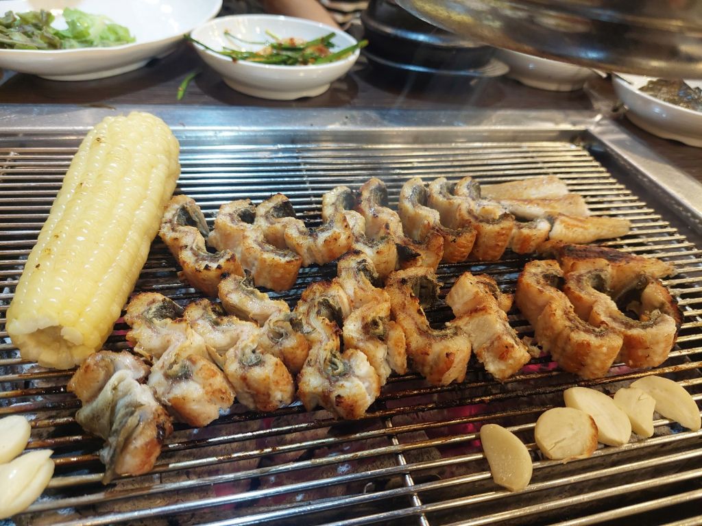 포퀸스 이미지