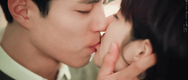 최근 키스장인 둘이 찍은 드라마 속 키스씬....gif (스압주의) | 인스티즈