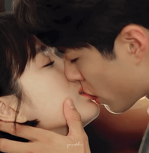 최근 키스장인 둘이 찍은 드라마 속 키스씬....gif (스압주의) | 인스티즈