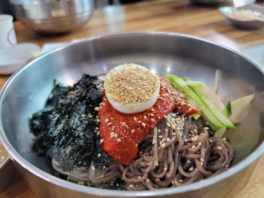 한함지메밀국수 이미지
